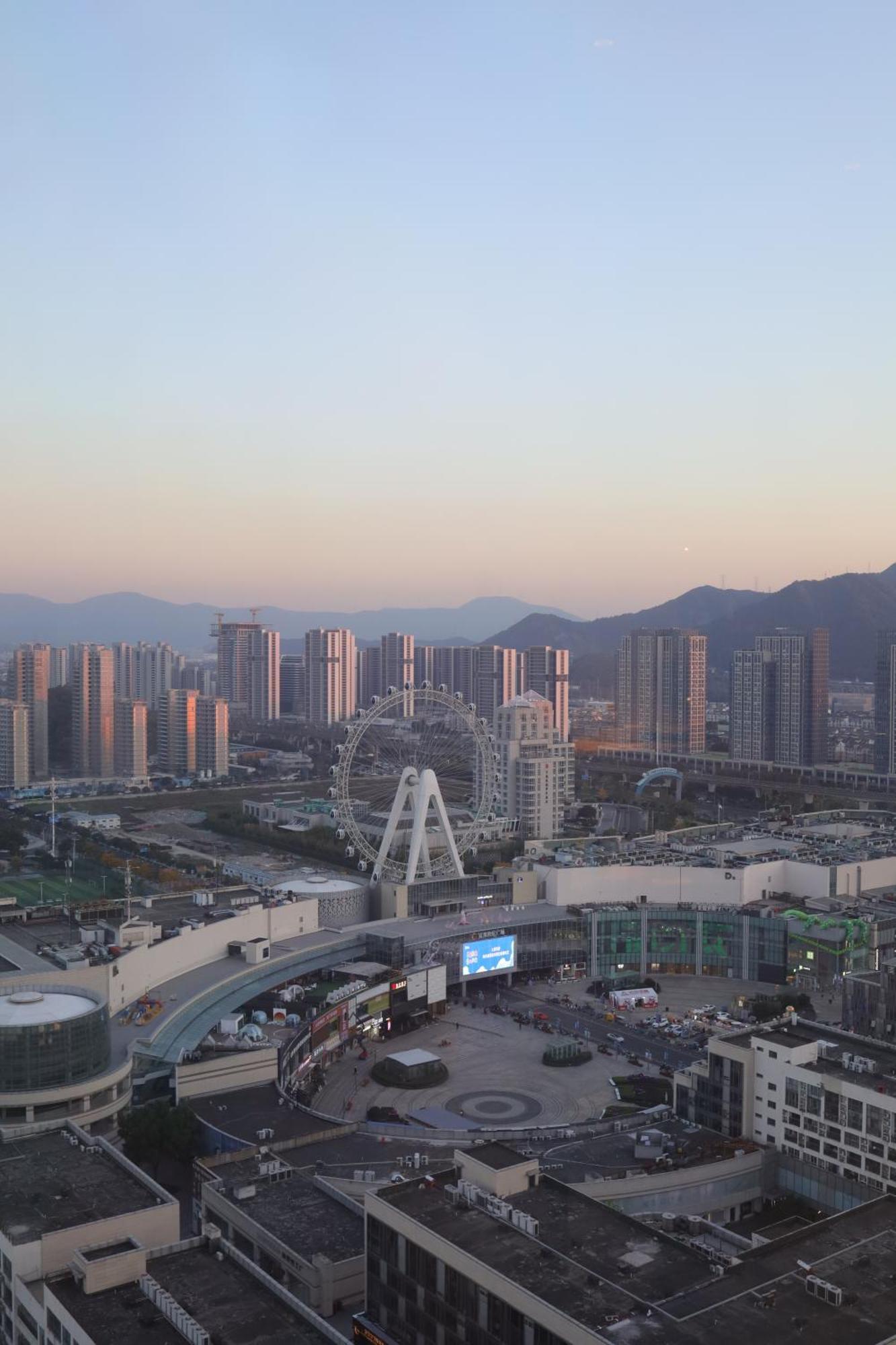 Doubletree By Hilton Ningbo Beilun Hotel Buitenkant foto