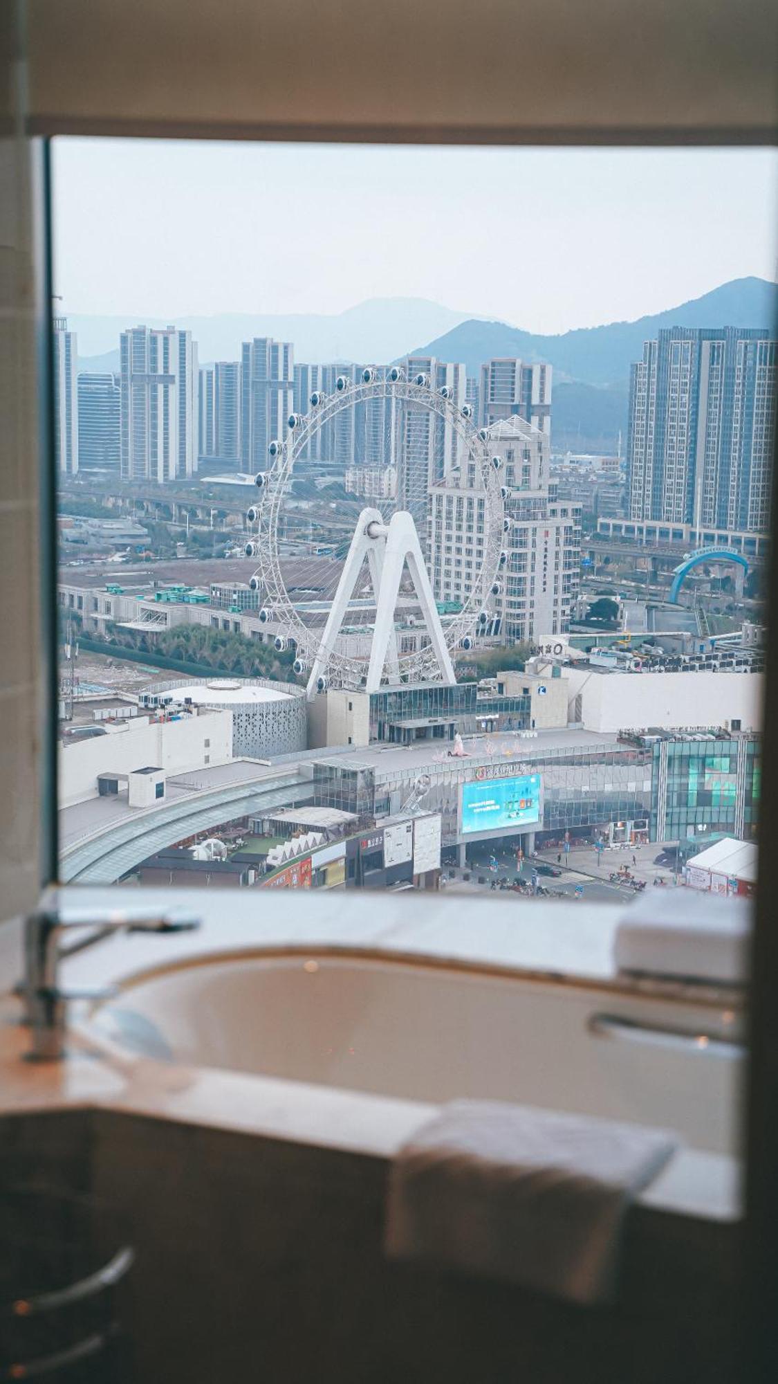 Doubletree By Hilton Ningbo Beilun Hotel Buitenkant foto