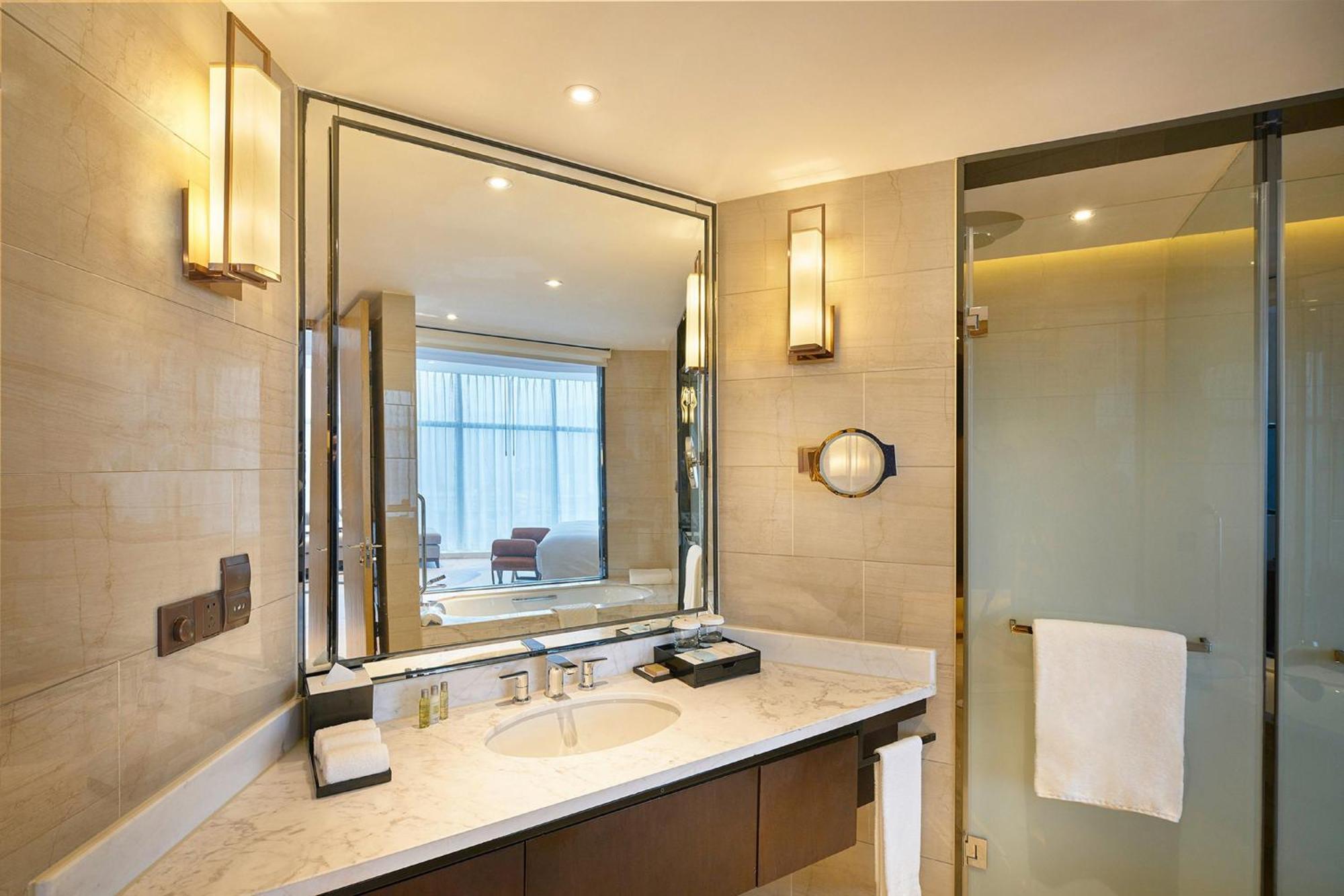 Doubletree By Hilton Ningbo Beilun Hotel Buitenkant foto