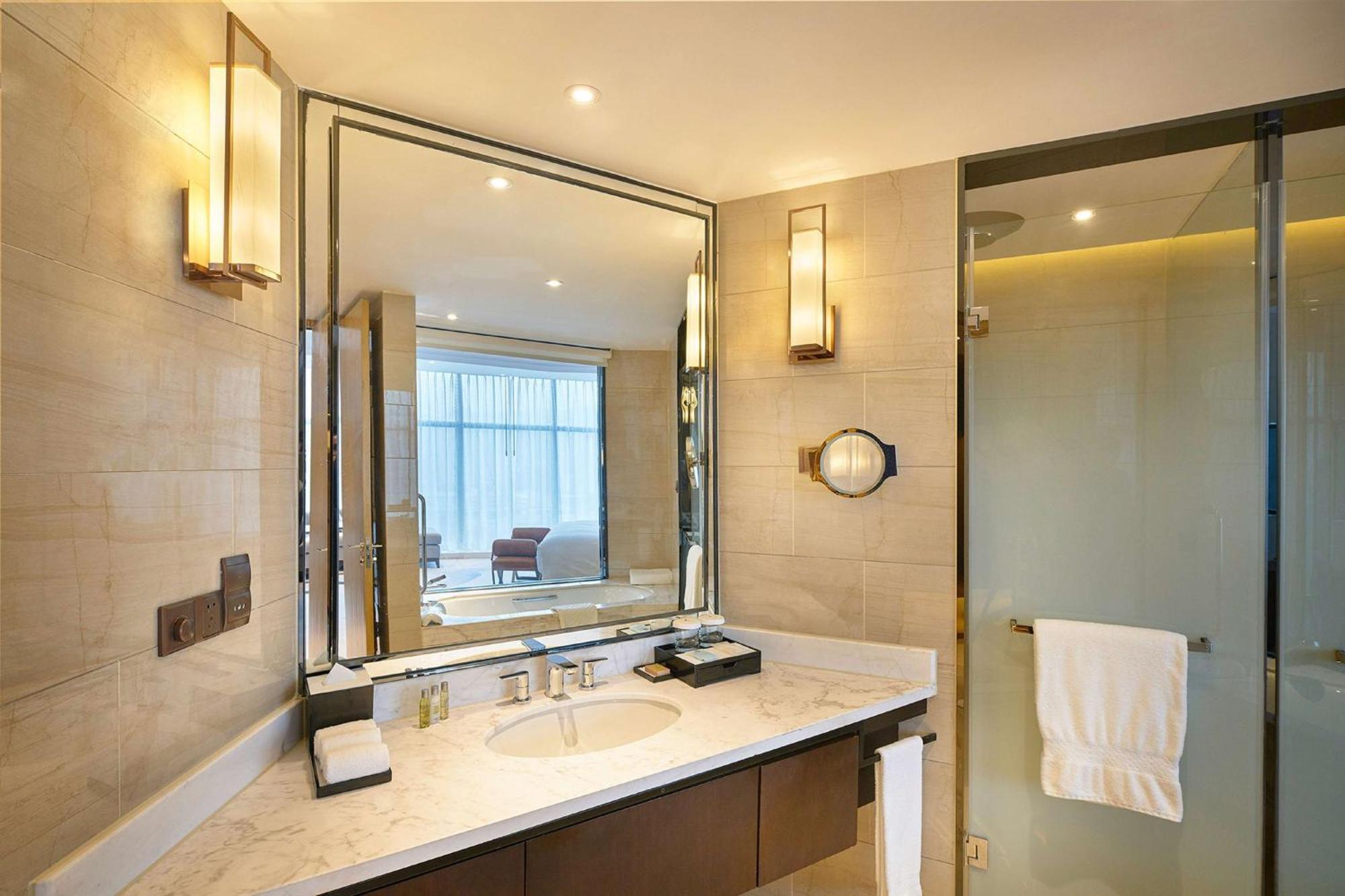 Doubletree By Hilton Ningbo Beilun Hotel Buitenkant foto